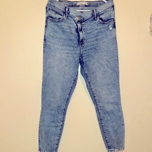 Abercrombie & Fitch Super Skinny Ankle High Rise Jeans